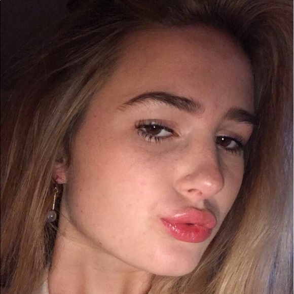 Meet your Posher, Gracie - Picture 1 of 1